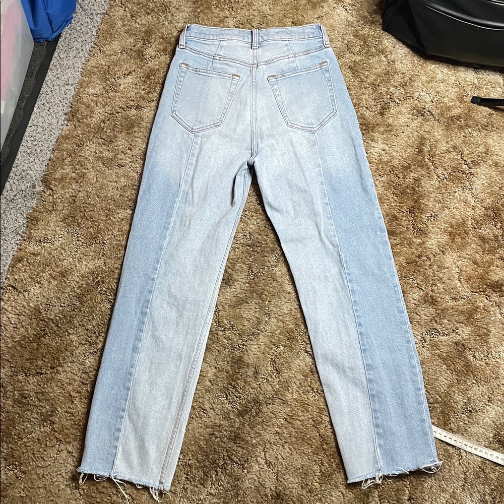 Abercrombie & Fitch The Ankle‎ Straight Leg High Rise Light Wash Jean - Picture 6 of 7